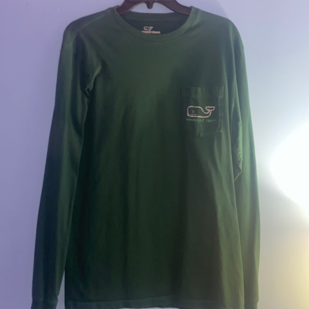 Green Vineyard Vines longsleeve t-shirt